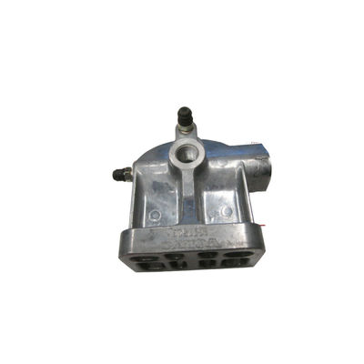 Kepala Filter Diesel 1677527 3964790 Untuk suku cadang truk Bus B10/12